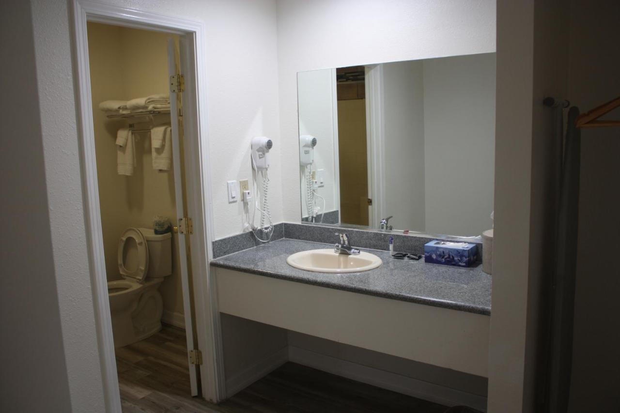 Value Inn & Suites レディング エクステリア 写真