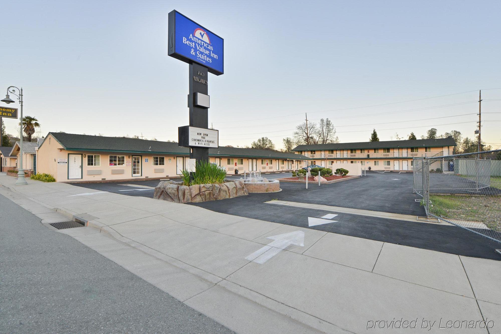 Value Inn & Suites レディング エクステリア 写真