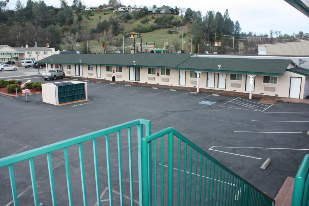 Value Inn & Suites レディング エクステリア 写真