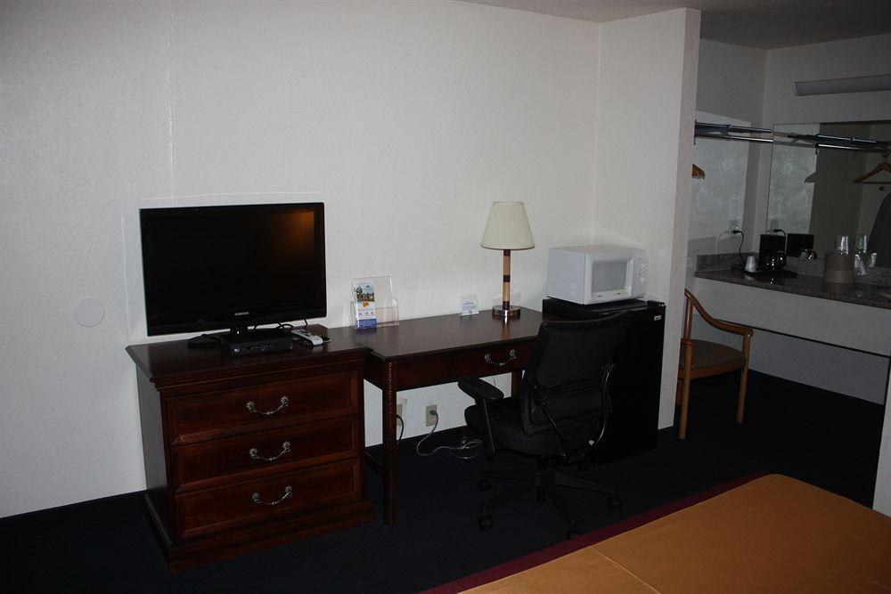 Value Inn & Suites レディング エクステリア 写真