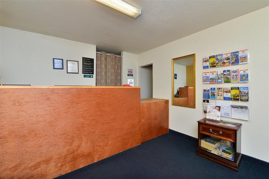 Value Inn & Suites レディング インテリア 写真