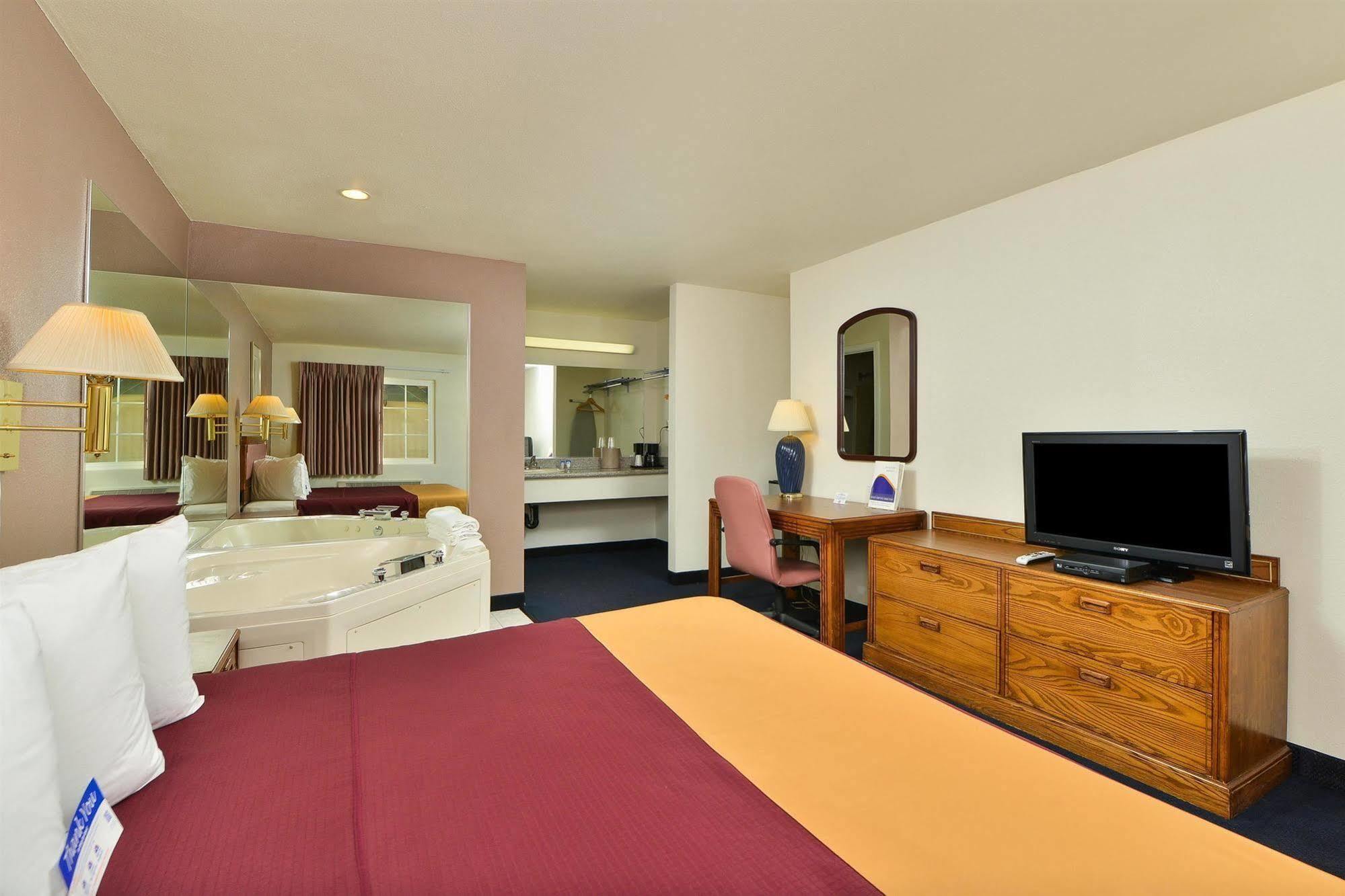 Value Inn & Suites レディング エクステリア 写真