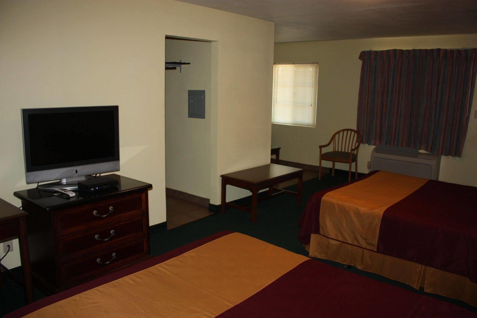 Value Inn & Suites レディング エクステリア 写真