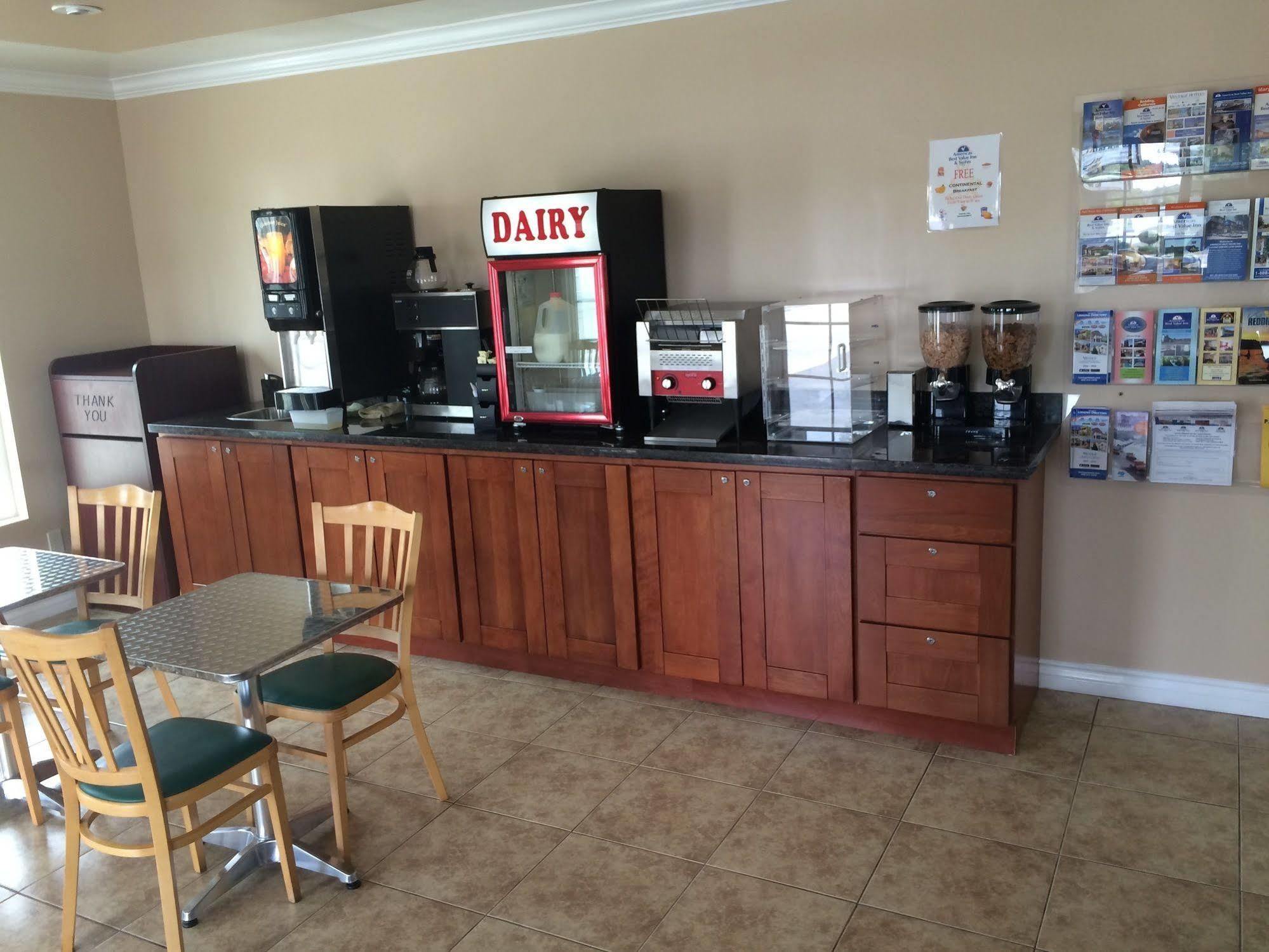 Value Inn & Suites レディング エクステリア 写真