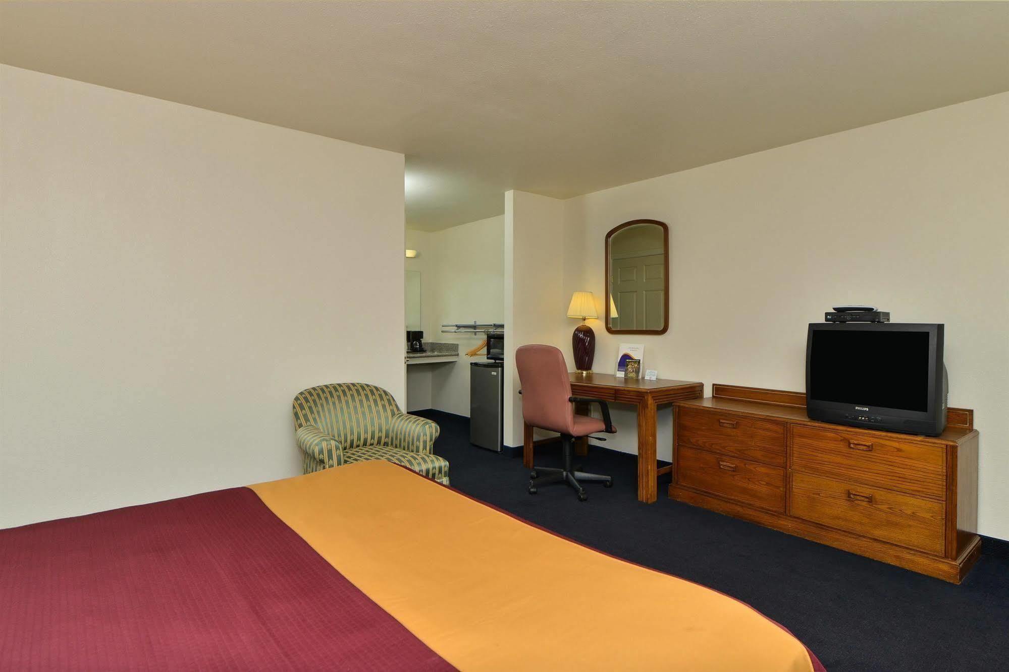 Value Inn & Suites レディング エクステリア 写真