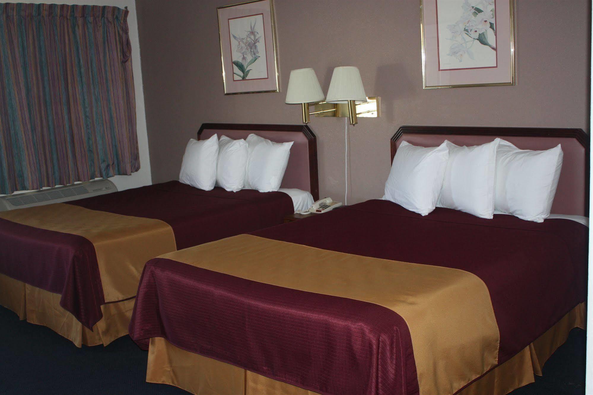 Value Inn & Suites レディング エクステリア 写真