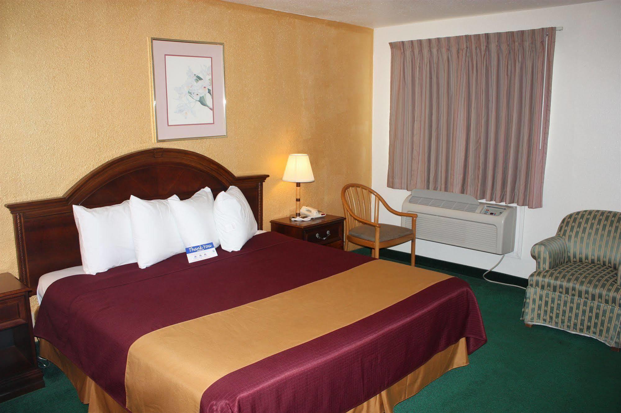 Value Inn & Suites レディング エクステリア 写真