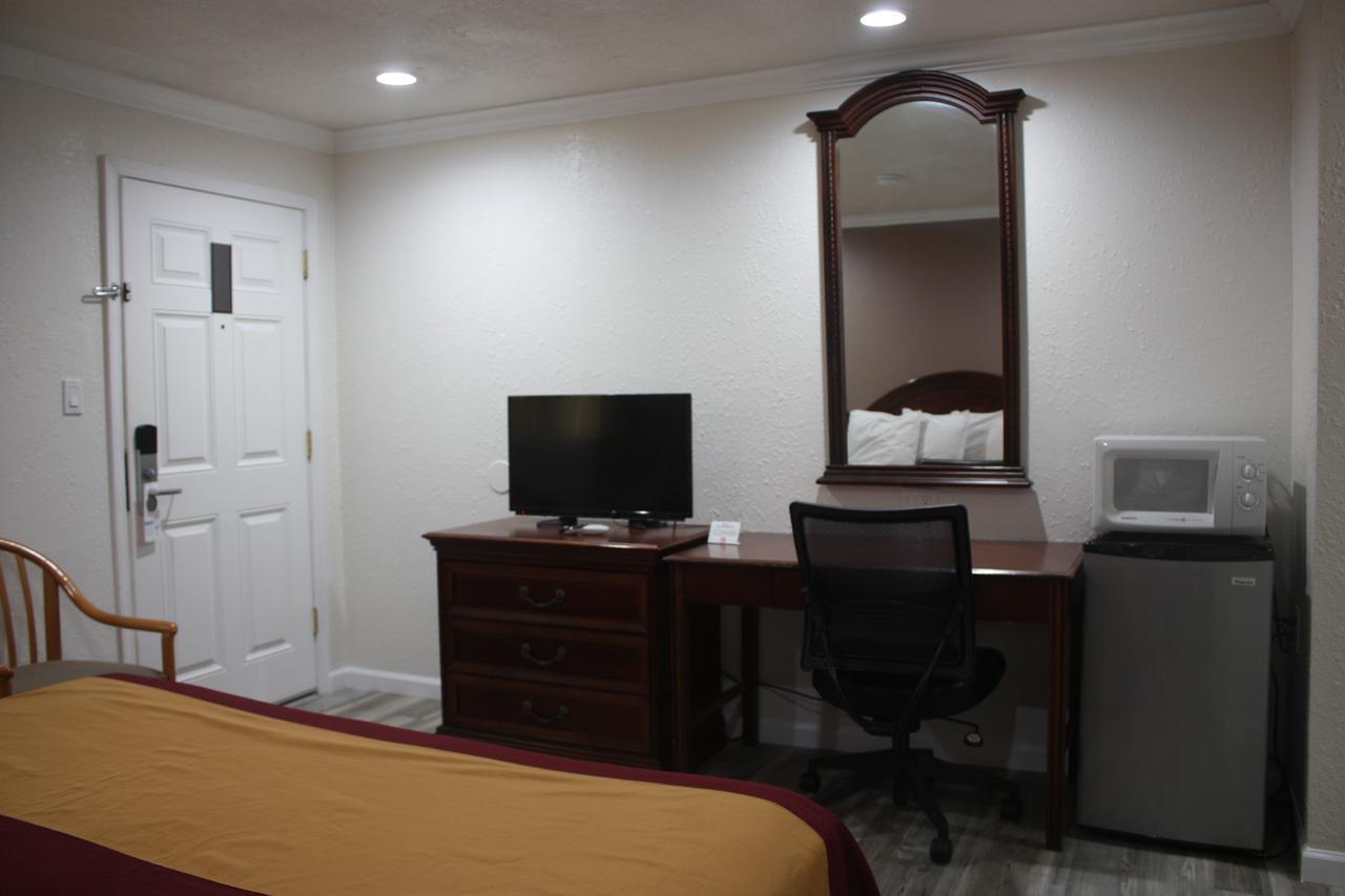 Value Inn & Suites レディング エクステリア 写真