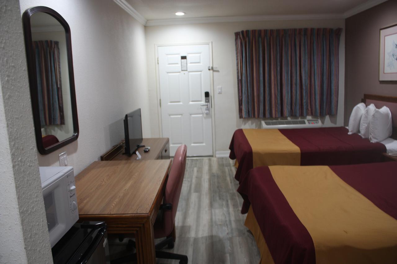 Value Inn & Suites レディング エクステリア 写真